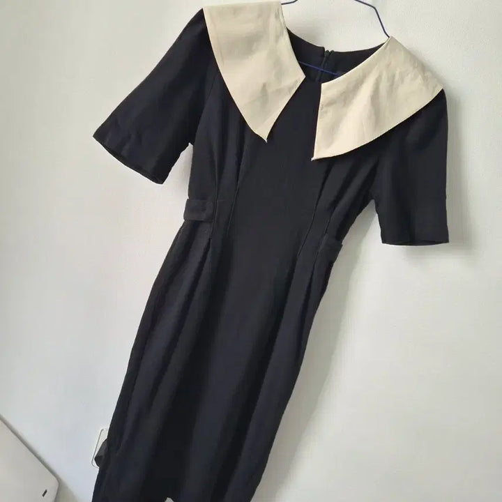 [BUNJANG] Benito Black Pintuck Collar Short Sleeve Long Dress / 베니토 블랙 핀턱 카라 반팔 롱 원피스
