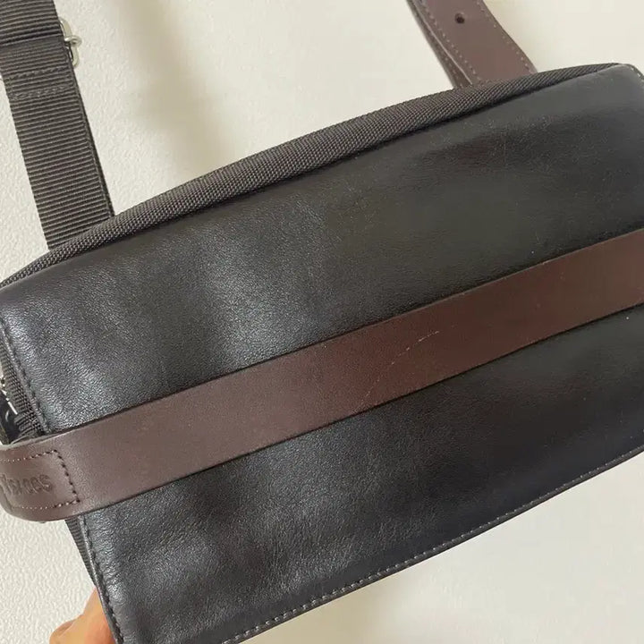 [BUNJANG] Yohji Yamamoto Ysaccs Leather Crossbody Bag / 요지야마모토 ysaccs 가죽 클로스백