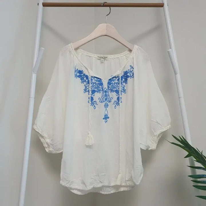 [BUNJANG] Thursday Island Ethnic Lace Blouse / 써스데이아일랜드 에스닉레이스 블라우스
