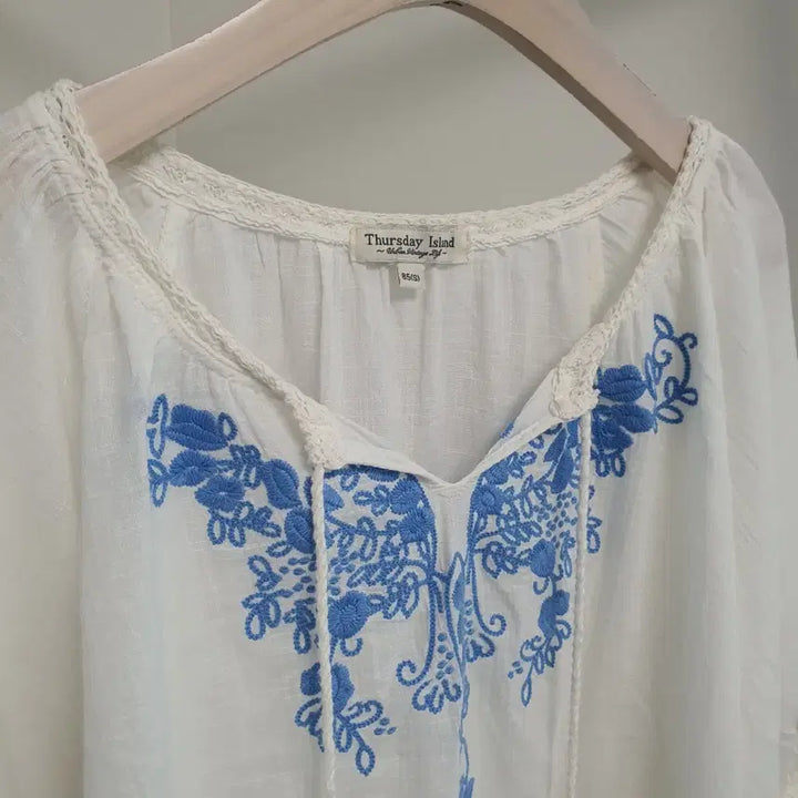 [BUNJANG] Thursday Island Ethnic Lace Blouse / 써스데이아일랜드 에스닉레이스 블라우스