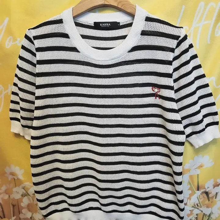 [BUNJANG] KARRA Striped Short-Sleeve Knit T-Shirt / KARRA 스트라이프 반팔 니트 티셔츠F