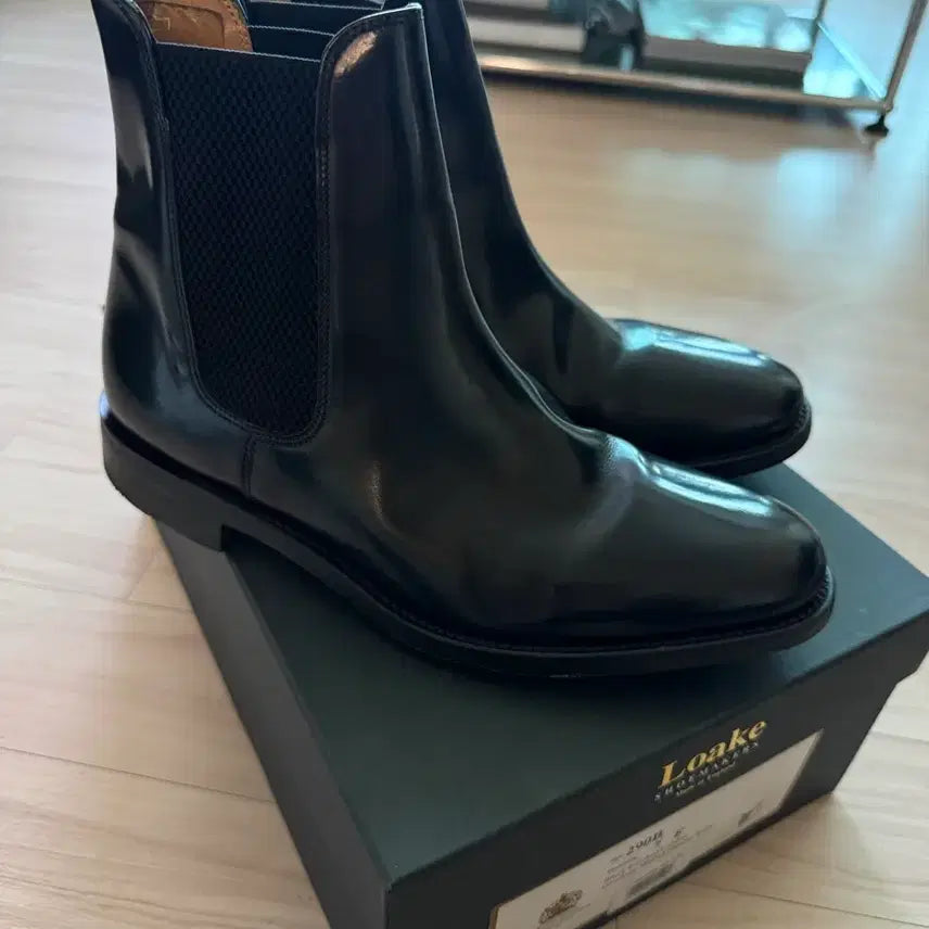 [SOLD OUT] Loake 로크 블랙 첼시 부츠 uk 7