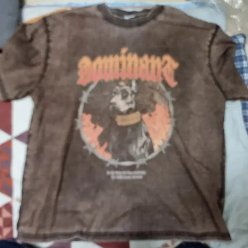 [BUNJANG] Dominant Graphic T-Shirt / 독특한 그래픽 도미넌트 티셔츠