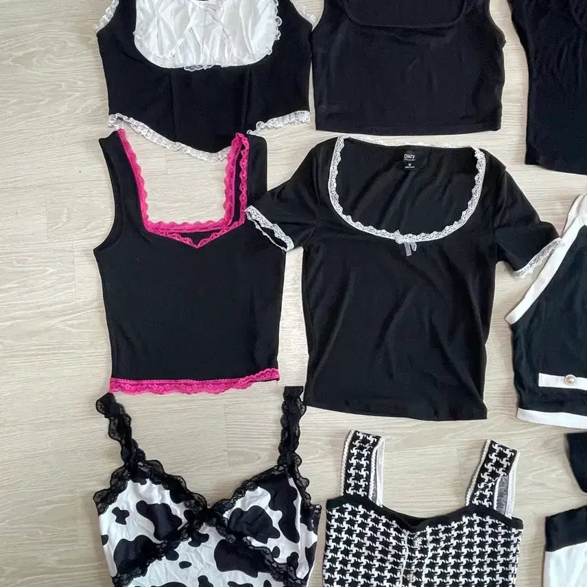 [BUNJANG] Halterneck Sleeveless Top / 민소매 홀터넥 나시 bj의상 방송복