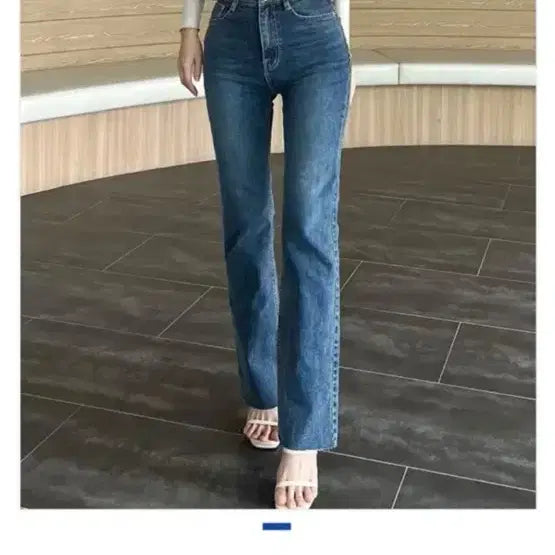 [BUNJANG] KindaMii Hip Volume Jeans M / 카인다미 골반볼륨청바지m