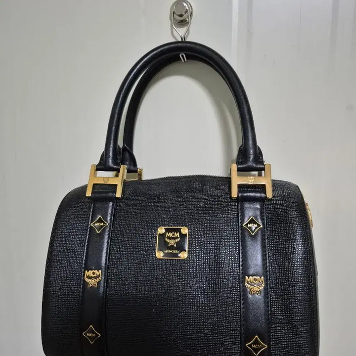 [SOLD OUT] MCM 블랙 보스턴백 토트백