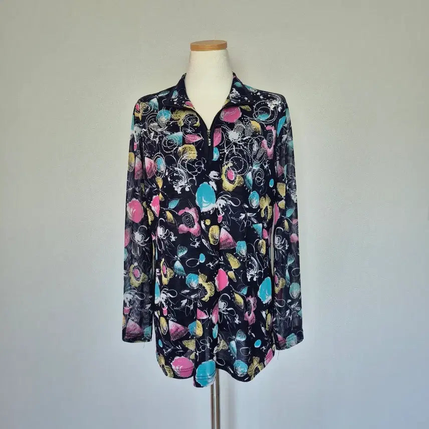 [BUNJANG] Rhinestone Pattern Mesh Blouse / 큐빅 패턴 망사 블라우스