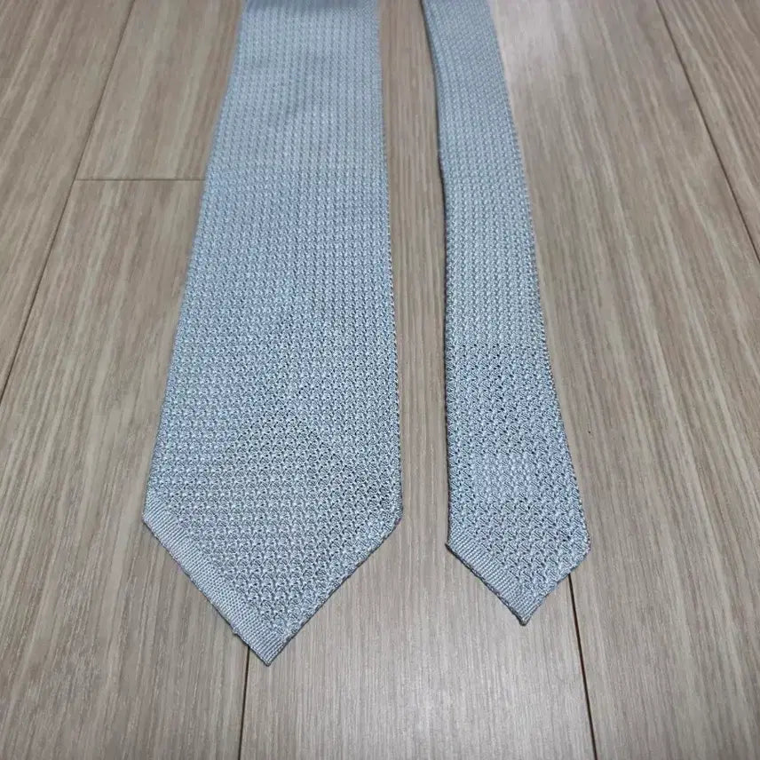 [BUNJANG] Sovereign Fermo Fossati Sevenfold Silk Tie / 소버린 페르모 포사티 세븐폴드 스카이블루 그레나딘 타이