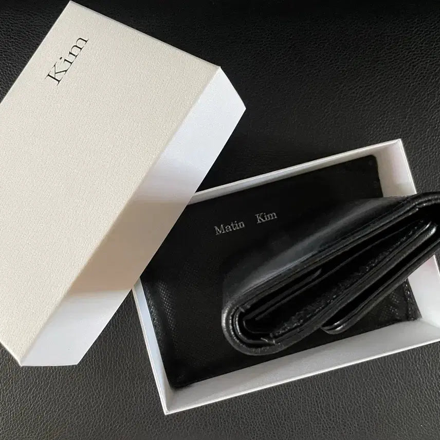 [BUNJANG] Matin Kim Paris Mid Size Wallet / Matin Kim (마뗑킴) 파리 미드 사이즈 월렛 반지갑