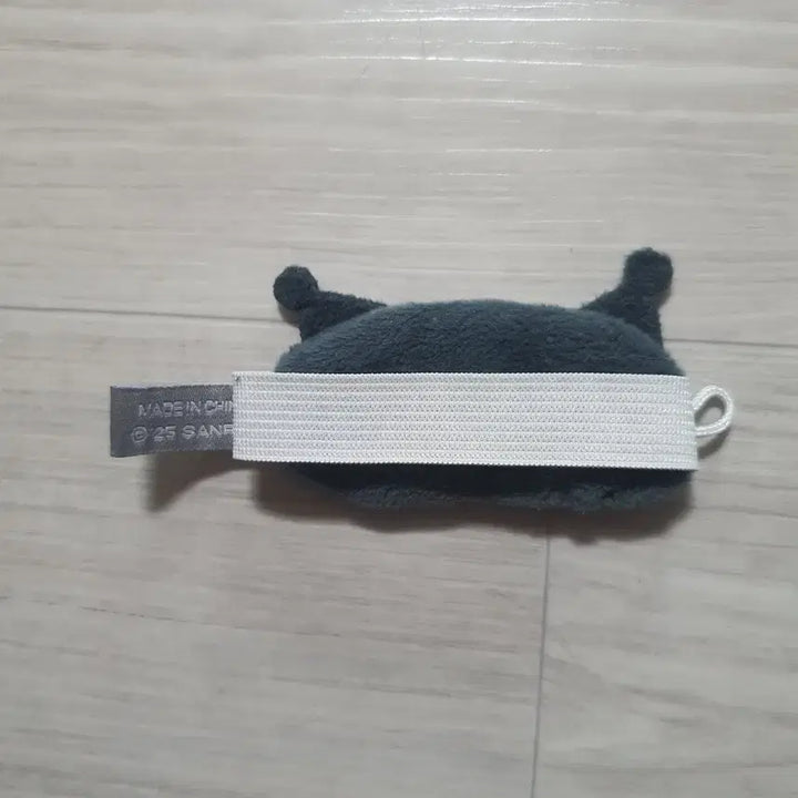 [BUNJANG] Sanrio Kuromi Eye Mask Mini Keychain Doll / 산리오 25 쿠로미 미니 안대 키링 인형