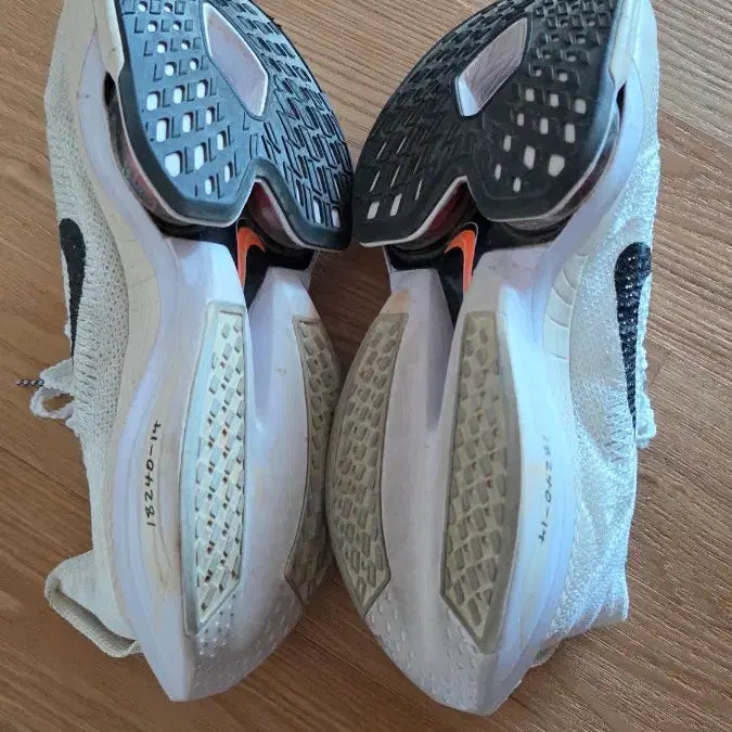 [BUNJANG] Nike Air Zoom Alphafly NEXT% 2 Proto White Running Shoes / 에어 줌 알파플라이 넥스트% 2 프로토 화이트