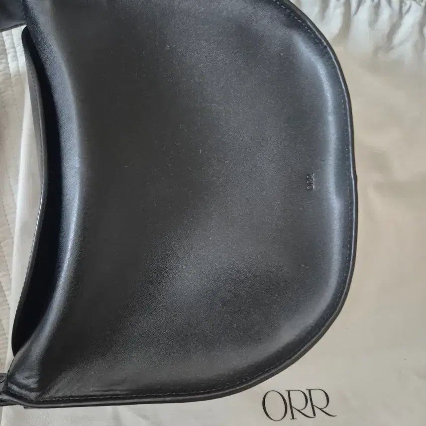 [BUNJANG] Or Et Moi Hobo Bag Medium Black Leather / 오르 바우쉬 호보백 미듐