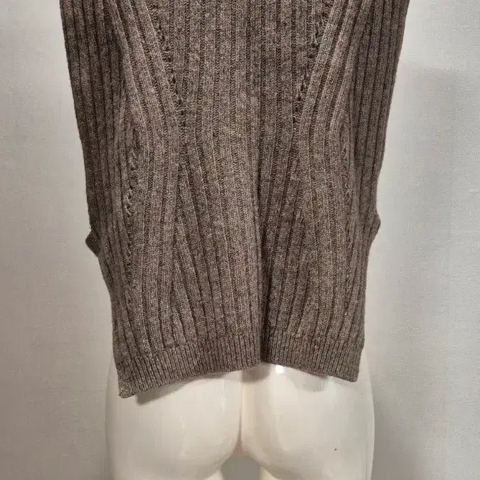 [BUNJANG] Cable Knit Vest Brown Free Size / 케이블 니트 베스트 조끼 브라운 프리 상20