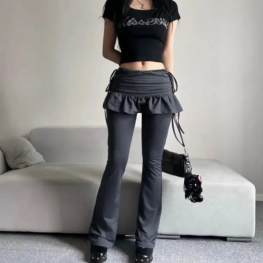 [BUNJANG] Newrose Mini Ruffle Bootcut Skirt Pants (Charcoal) / 뉴로즈 미니 러플 부츠컷 스커트 팬츠 (차콜)