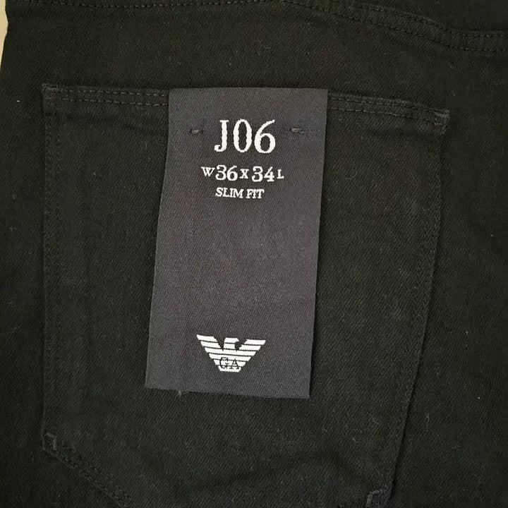 [BUNJANG] Emporio Armani Slim Fit Black Denim Pants / [정품] 엠포리오 아르마니 슬림핏 블랙 데님 팬츠