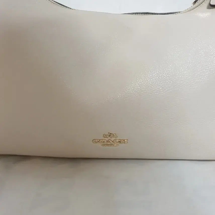 [BUNJANG] Coach Leather Shoulder Bag Ivory / 코치 레더 아이보리 숄더백