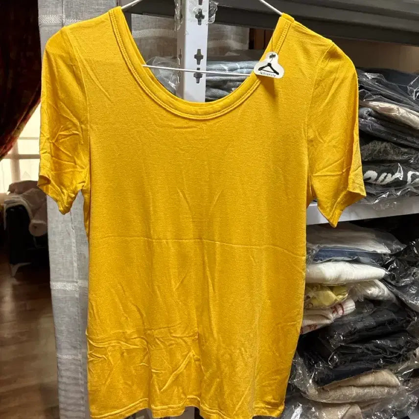 [BUNJANG] Fashionista Yellow Short-Sleeve T-Shirt / Fashionista 반팔 티셔츠 옐로우