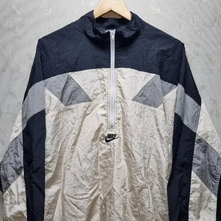 [BUNJANG] Nike Woven Anorak Beige/Black Nylon M / [m/95] 나이키 우븐 아노락