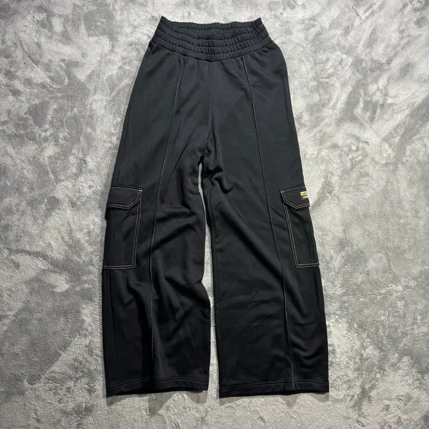 [BUNJANG] Adidas Black Wide Cargo Track Pants / 아디다스 블랙 와이드 카고 트랙 팬츠