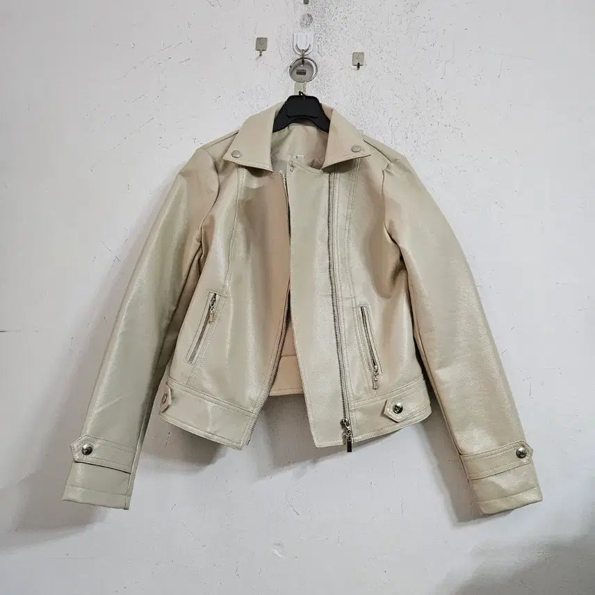 [BUNJANG] Synthetic Ivory Leather Rider Jacket / 합성아이보리 레더 라이더 자켓