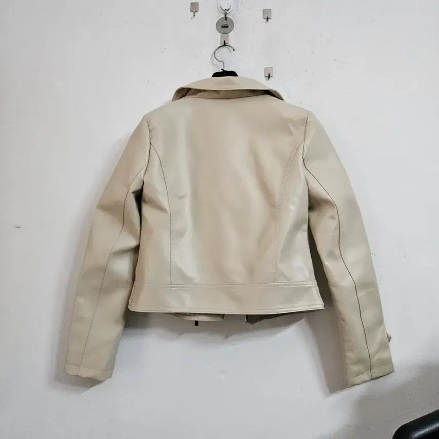 [BUNJANG] Synthetic Ivory Leather Rider Jacket / 합성아이보리 레더 라이더 자켓