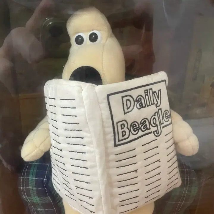 [BUNJANG] Wallace &amp; Gromit Classic Sofa Figure (Sealed, Full Box) / 월레스와그로밋 고전 소파 인형 풀박스 미개봉