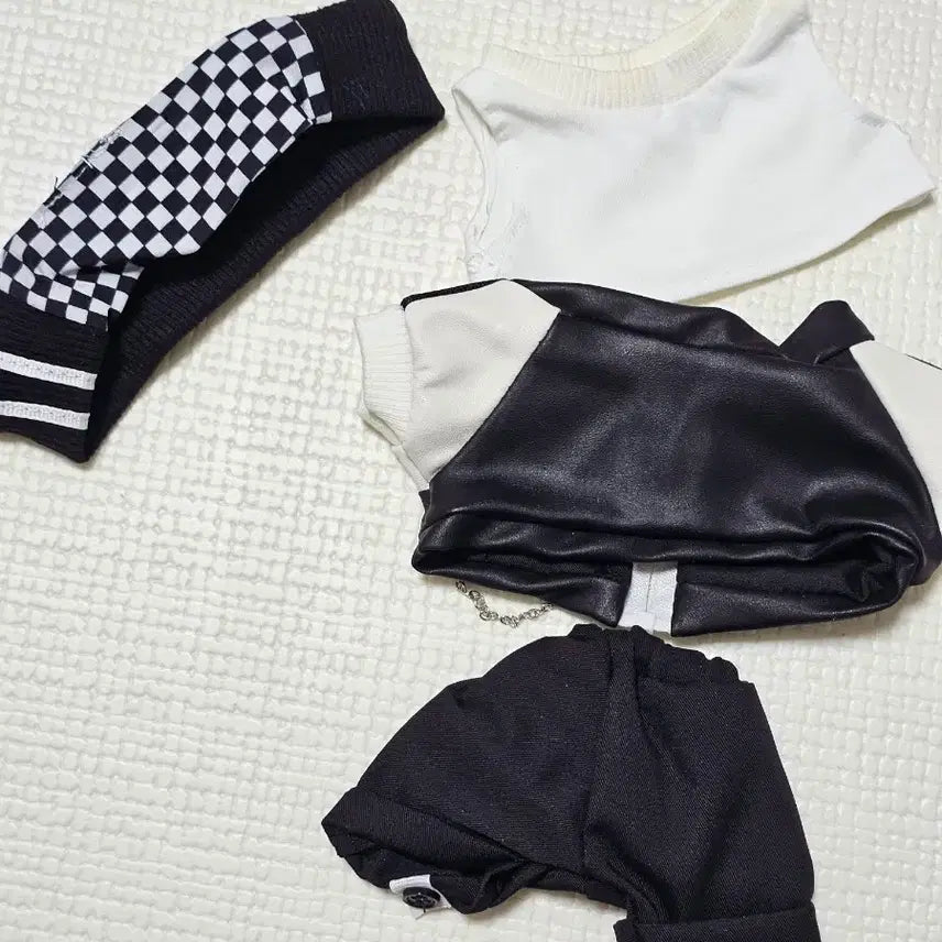 [BUNJANG] 20cm Doll Clothes Black Leather Racing Set / 20cm 인형옷 블랙 가죽 레이싱