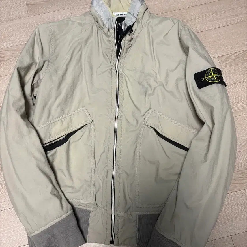 [SOLD OUT] 스톤 아일랜드 베이지 자켓 95