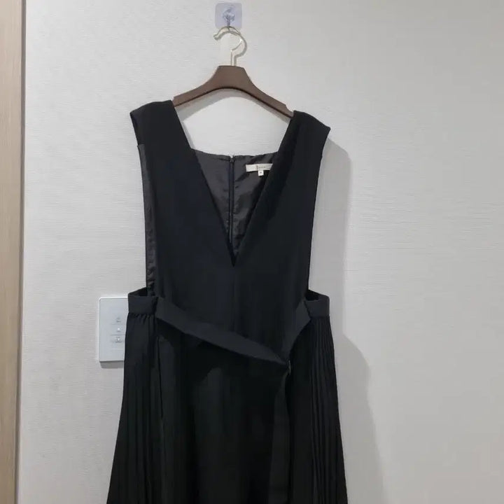 [BUNJANG] Zstudio Black Pleated Dress Size 88 / 지스튜디오 블랙 플리츠 원피스 88사이즈