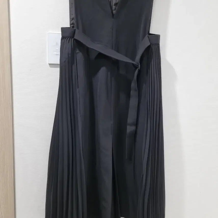 [BUNJANG] Zstudio Black Pleated Dress Size 88 / 지스튜디오 블랙 플리츠 원피스 88사이즈