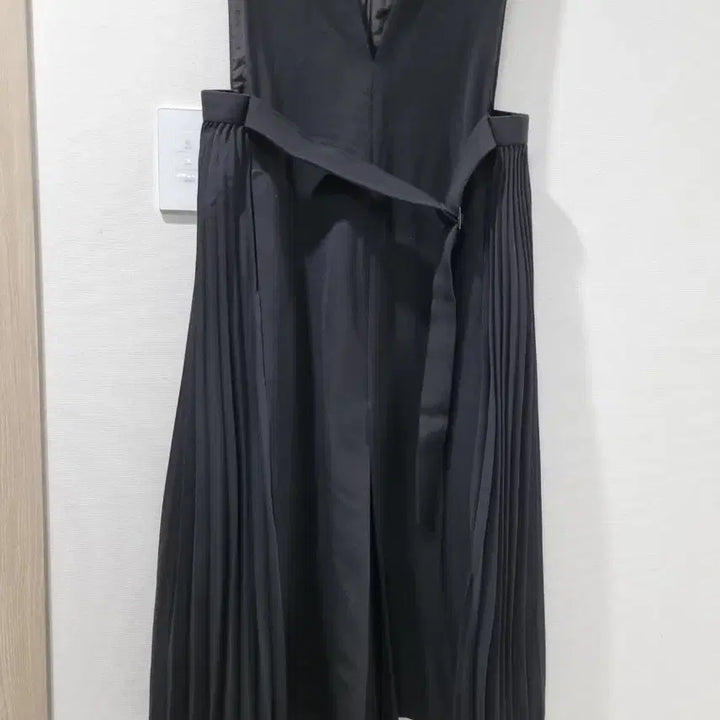 [BUNJANG] Zstudio Black Pleated Dress Size 88 / 지스튜디오 블랙 플리츠 원피스 88사이즈