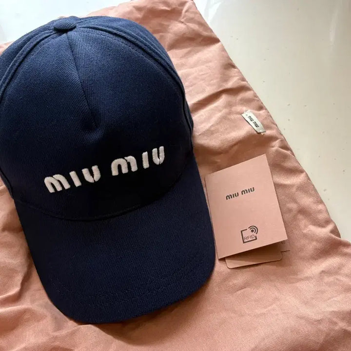 [BUNJANG] Miu Miu Navy Embroidered Logo Baseball Cap S Size / 미우미우모자 s사이즈