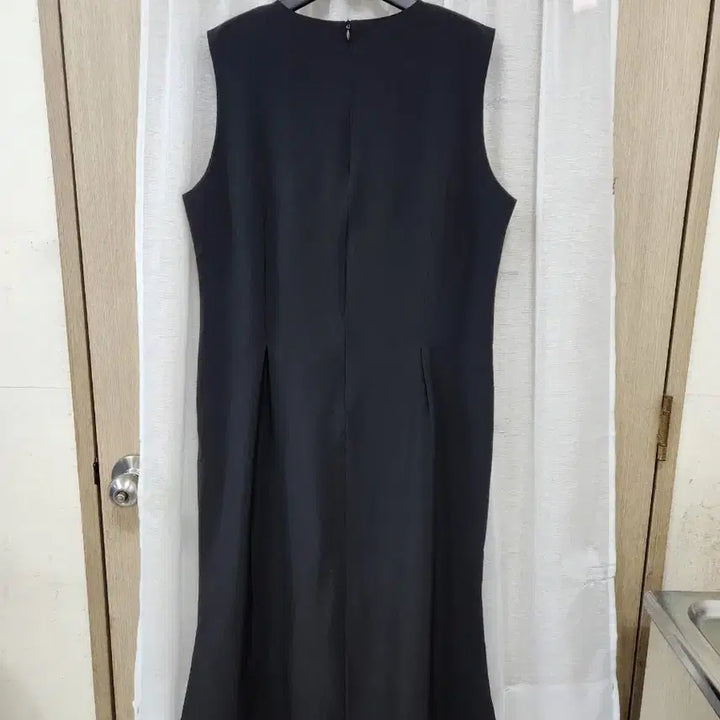 [BUNJANG] AISEL Black Sleeveless Long Dress / AISEL 검정색 민소매 원피스
