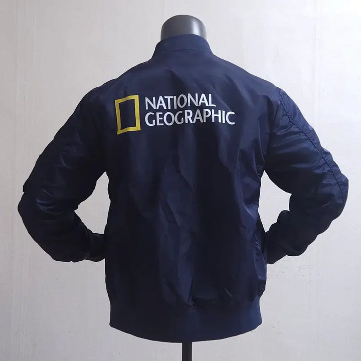 [BUNJANG] National Geographic Down Parka Size 105 / 내셔널지오그래픽 항공점퍼 105