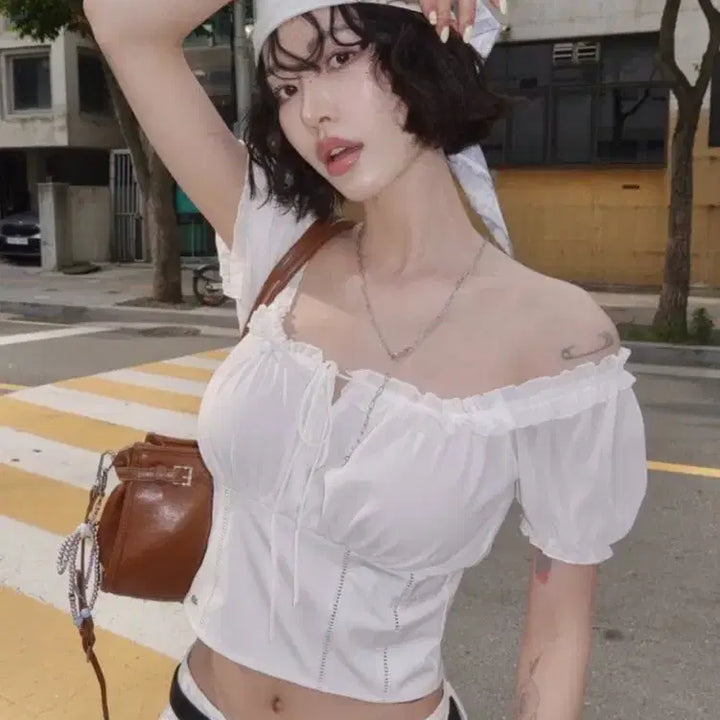 [BUNJANG] Pale Jade Chiffon Lace Blouse / 페일제이드 쉬폰 레이스 블라우스