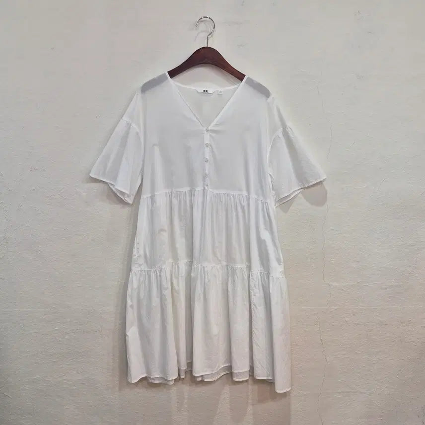 [BUNJANG] Uniqlo White Tiered Dress / 재팬 유니클로 화이트 티어드 원피스