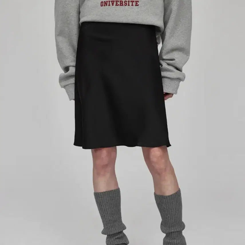 [BUNJANG] Blackup Satin Flare Midi Skirt Black / 블랙업 새틴 플레어 미디스커트 블랙
