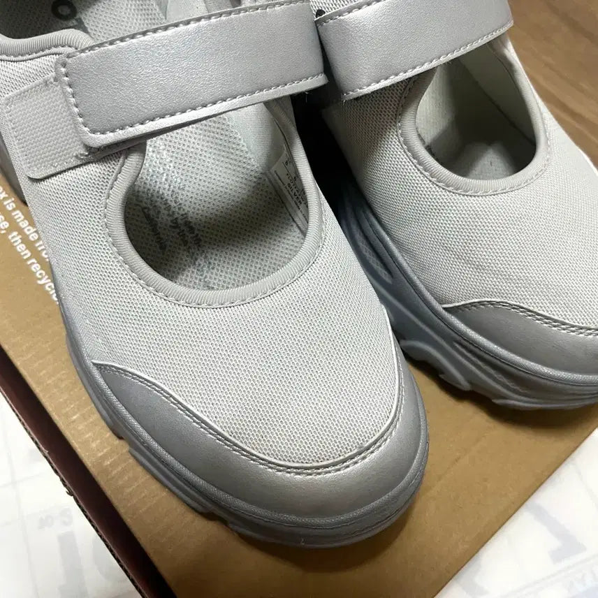 [BUNJANG] Ottie Romita Platform Velcro Mary Jane Shoes Sneakers Silver / 오찌 로미타 플랫폼 벨크로 메리제인 신발 운동화 찍찍이 실버
