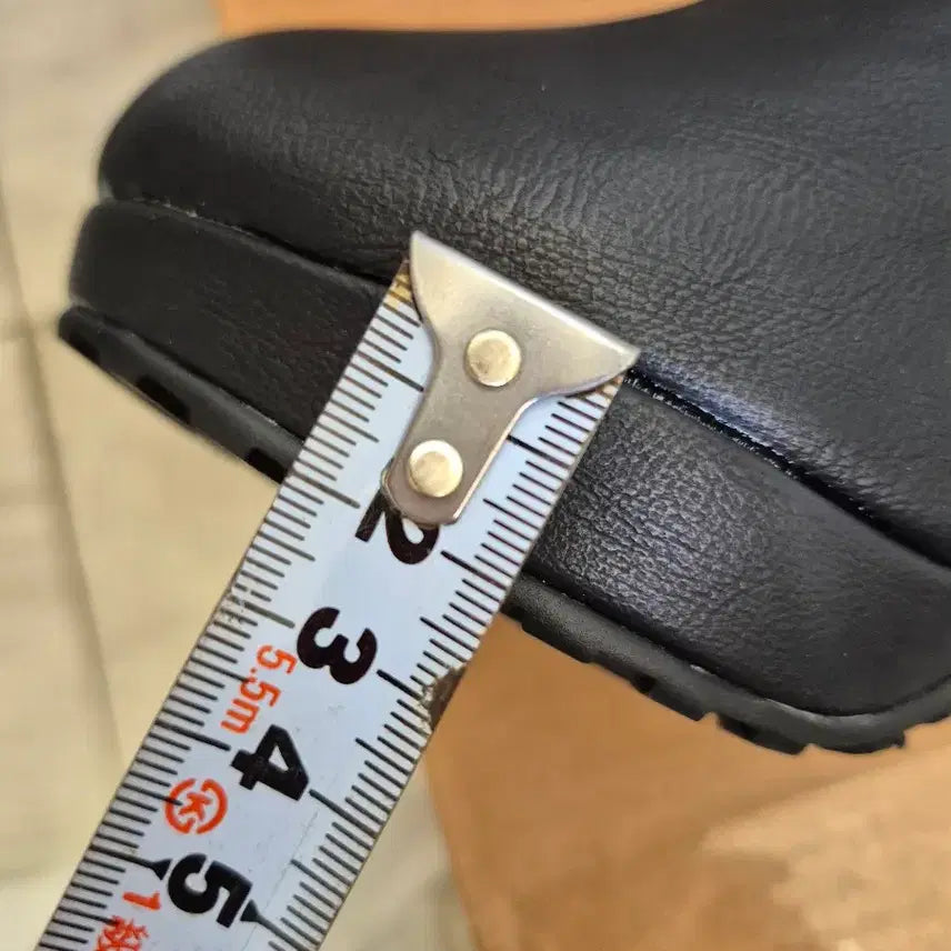 [BUNJANG] Black Ankle Boots with Side Zipper for Women / 블랙 앵클 부츠 지퍼 여성용