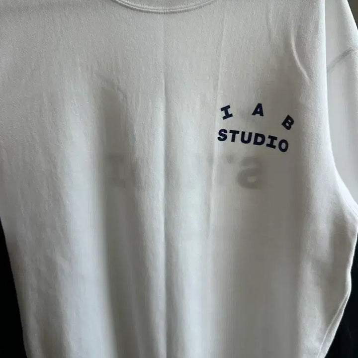 [BUNJANG] IAB Studio Short Sleeve T-Shirt Blue L Size / [아이앱스튜디오] 반팔 블루 L 사이즈