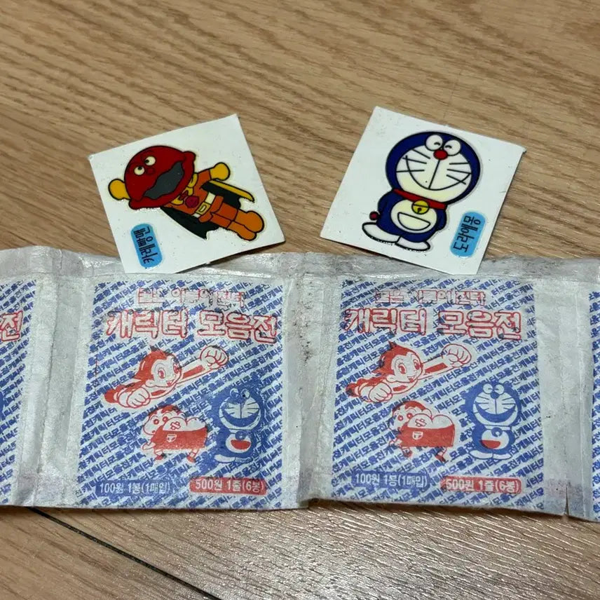 [BUNJANG] Doraemon and Anpanman Character Seal Collection (6 Pieces) / 추억의 띠부 띠부 씰 도라에몽과 호빵맨 캐릭터 6개