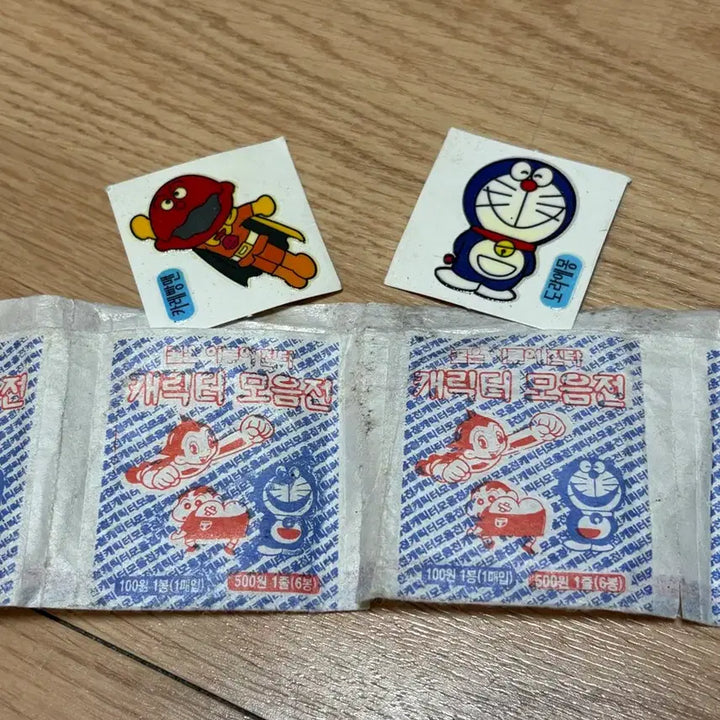[BUNJANG] Doraemon and Anpanman Character Seal Collection (6 Pieces) / 추억의 띠부 띠부 씰 도라에몽과 호빵맨 캐릭터 6개