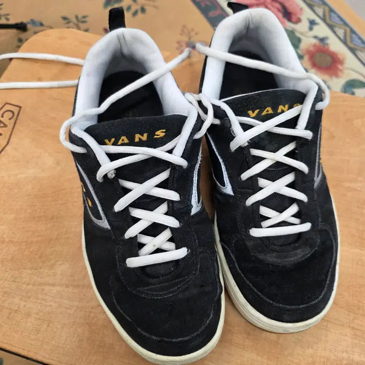 [BUNJANG] Vans 00s Skateboard Shoes US 9.5 / 반스 00s 스케이트보드화 275