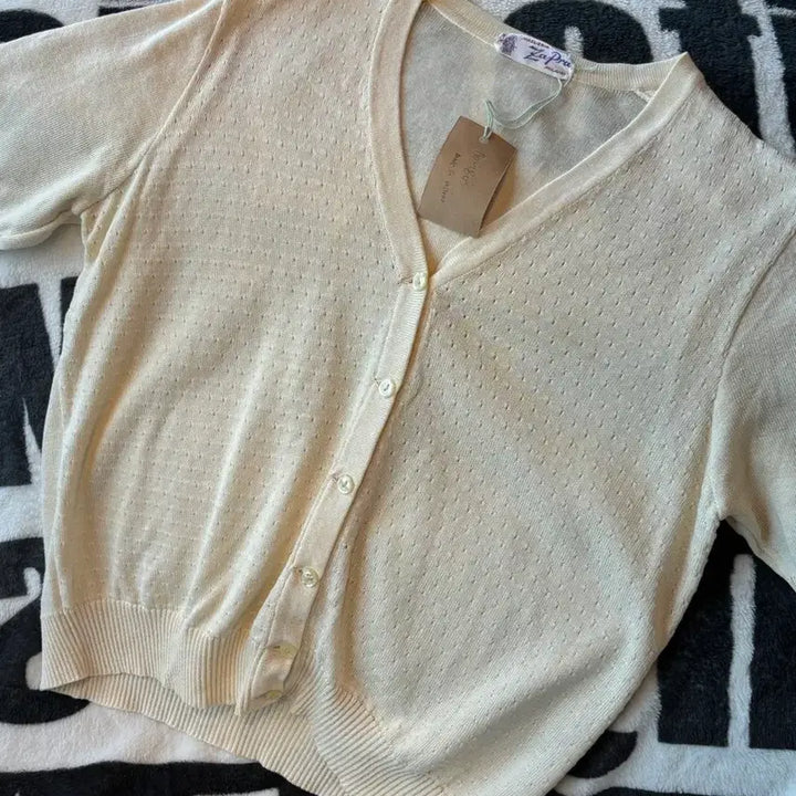 [BUNJANG] 70s-80s Milano Vintage Cream Punch Knit Cardigan / 70-80s Milano 빈티지 반팔 니트 가디건