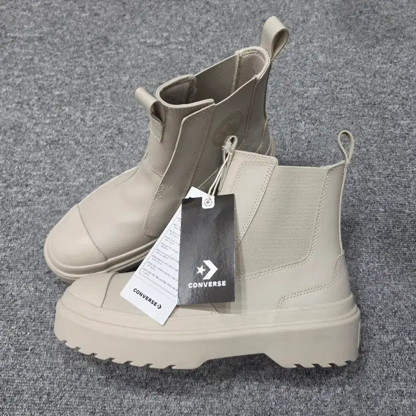 [BUNJANG] Converse Chuck Taylor All Star Rugged Chelsea Boots (Size 240) / 컨버스 척테일러 올스타 러그드 첼시 부츠 240
