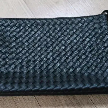 [BUNJANG] Black Woven Clutch Bag / Pouch Bag / 블랙 위빙 클러치백 / 보테가 스타일 파우치