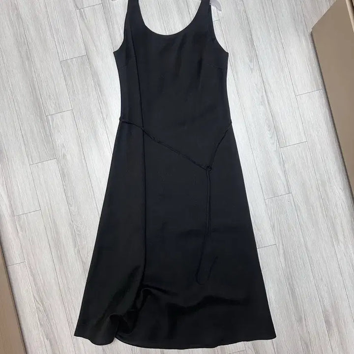 [BUNJANG] Lace Sleeveless Dress Black / 레이스 슬리브리스 원피스 블랙 프이