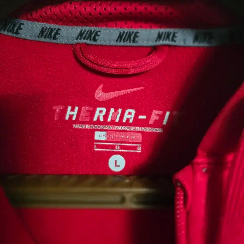 [BUNJANG] Nike Therma-FIT Red Hooded Zip-Up Jacket / 나이키 Therma-FIT 레드 후드집업