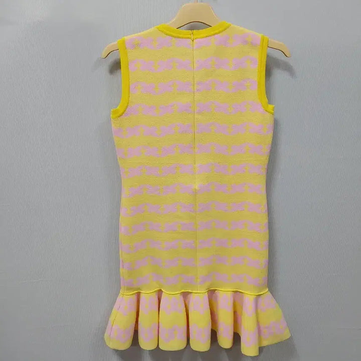 [BUNJANG] Lucky Chouette Yellow Flower Knit Dress / 럭키슈에뜨 옐로우 플라워 니트 원피스 44