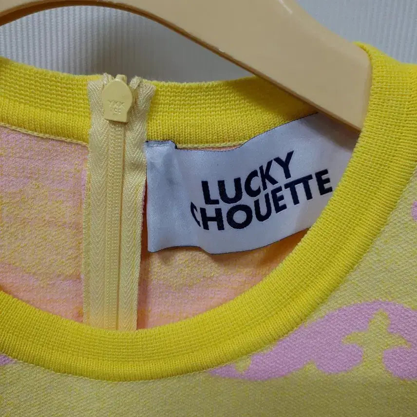 [BUNJANG] Lucky Chouette Yellow Flower Knit Dress / 럭키슈에뜨 옐로우 플라워 니트 원피스 44